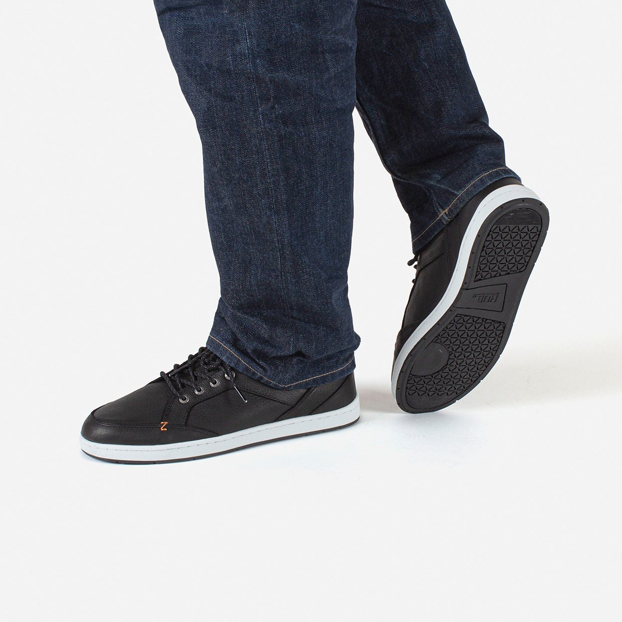 Kingston | Black/White | Men - hubfootwear