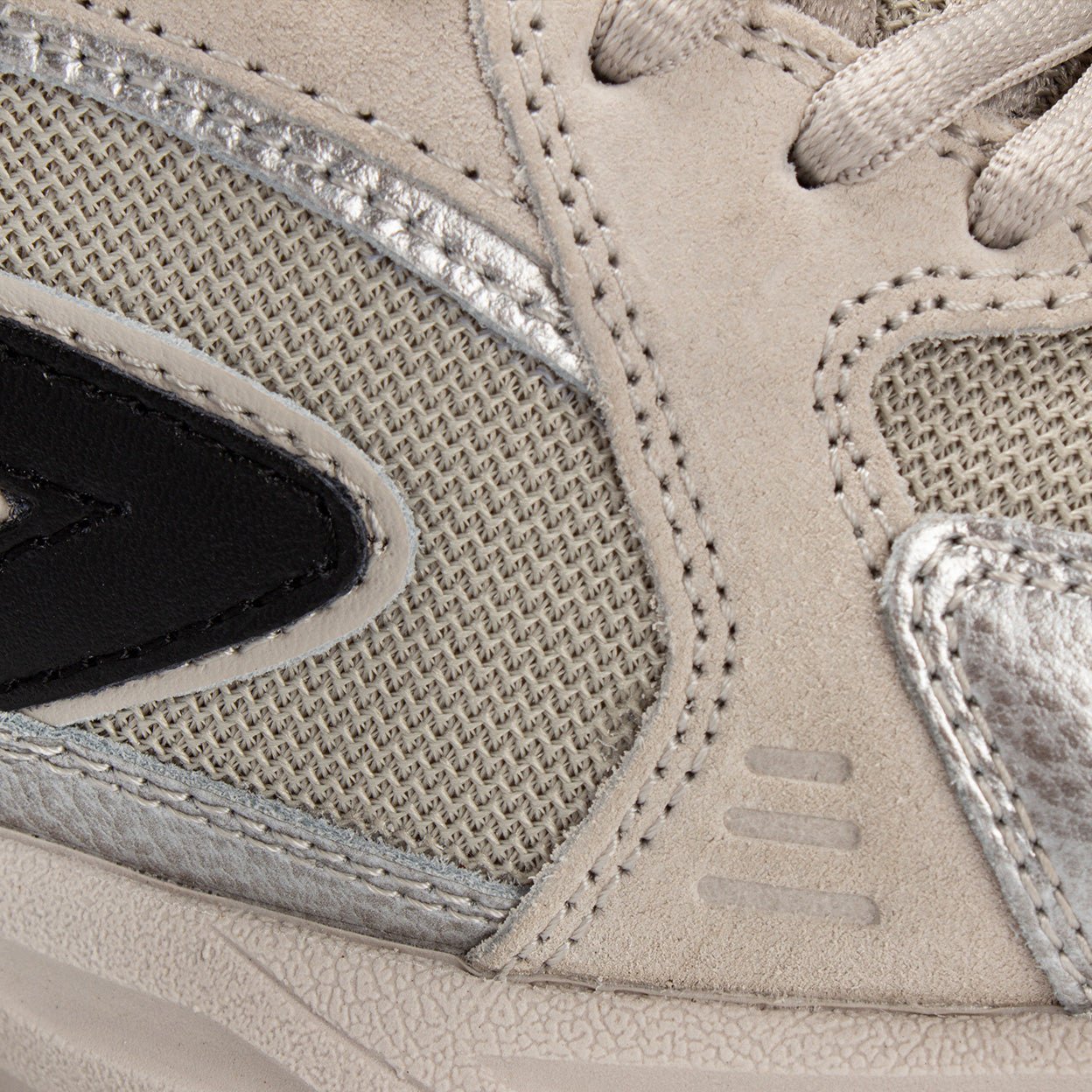 Target | Washed Linen/Black/Silver | Women - hubfootwear