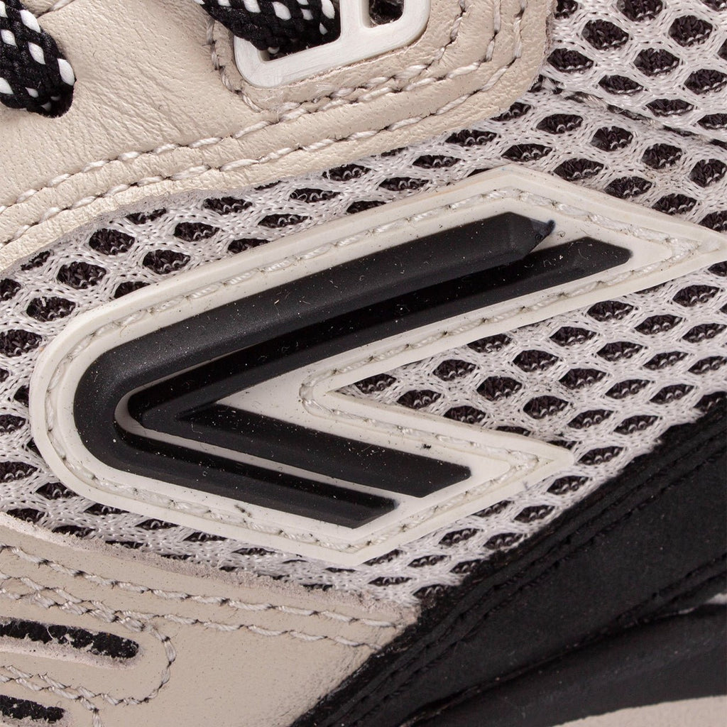 Ace 25 | Black/Lt Bone | Men - HUB Footwear