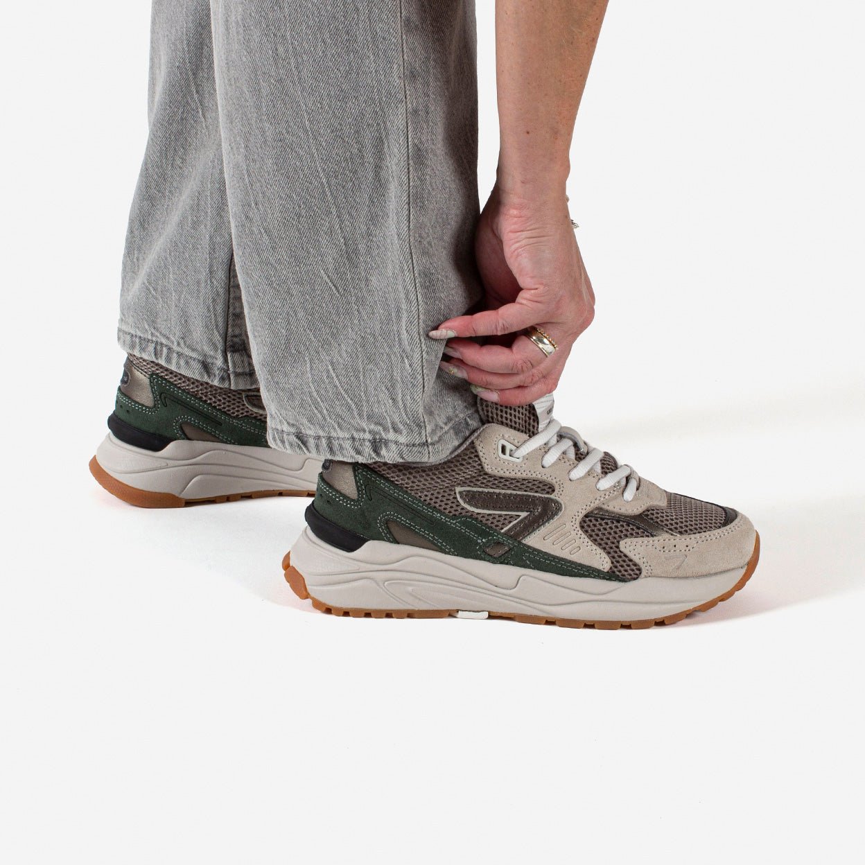 Grid | Almond Brown/Dark Bronze/Sage Green | Women - HUB Footwear