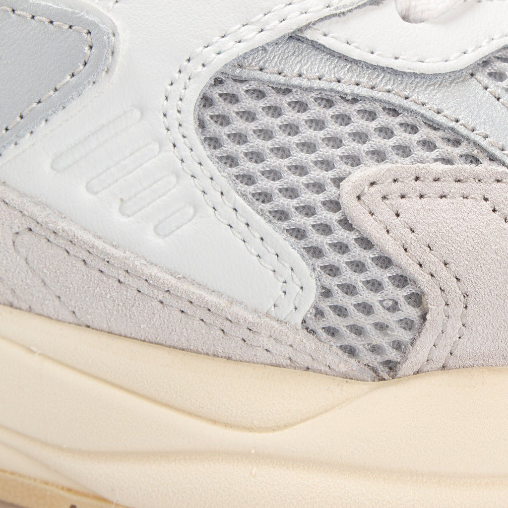 Grid | Ice/Silver/White | Women - HUB Footwear