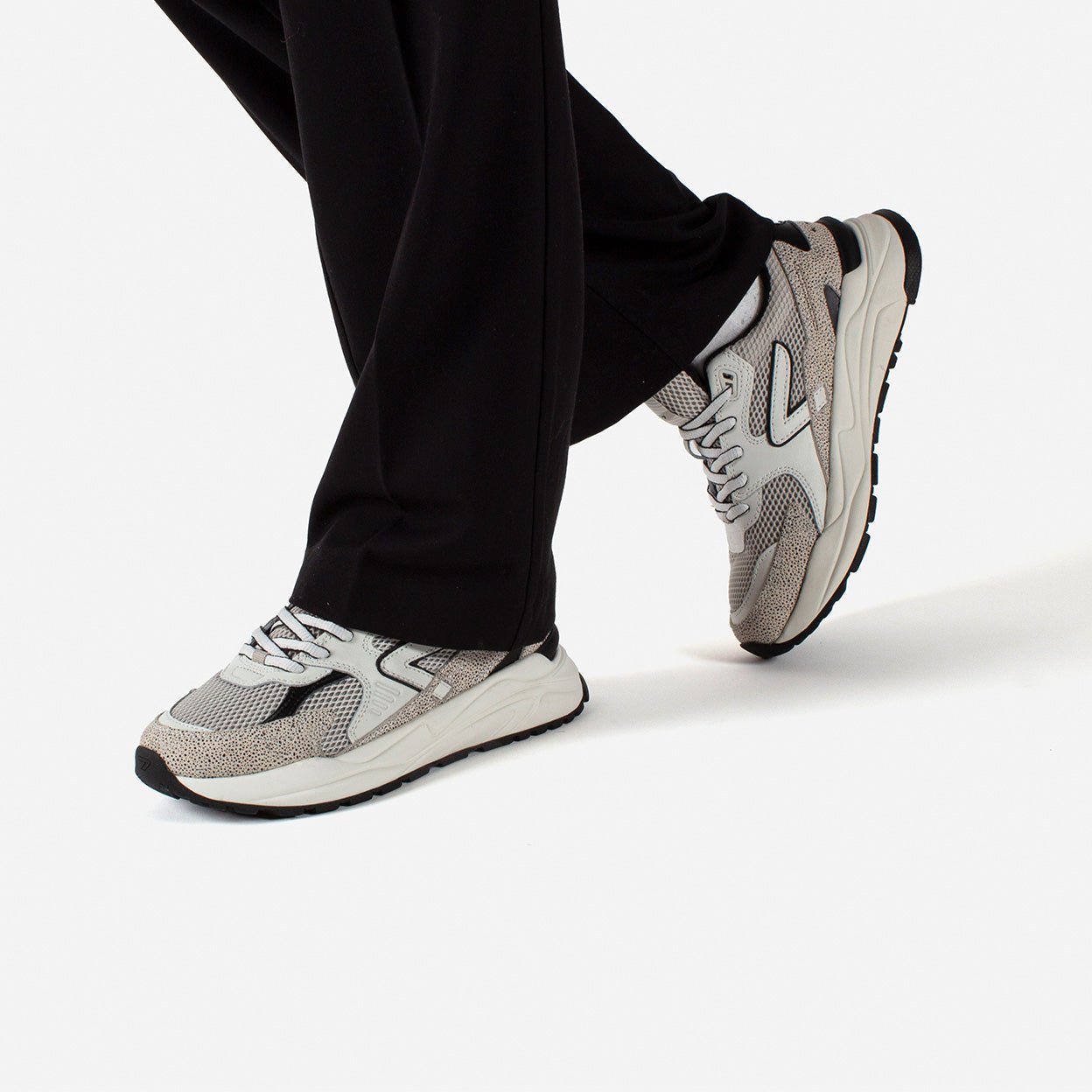 Grid | Light Bone/Off White/Vista | Women - hubfootwear