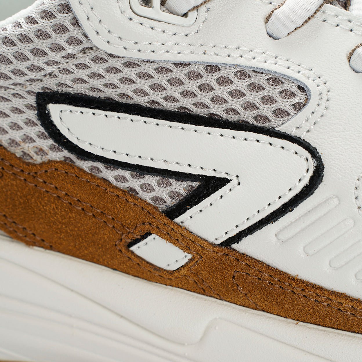 HUB Grid | Almond Brown/Off White/Cognac | Men - metafield_custom.shoe_type in metafield_custom.web_color