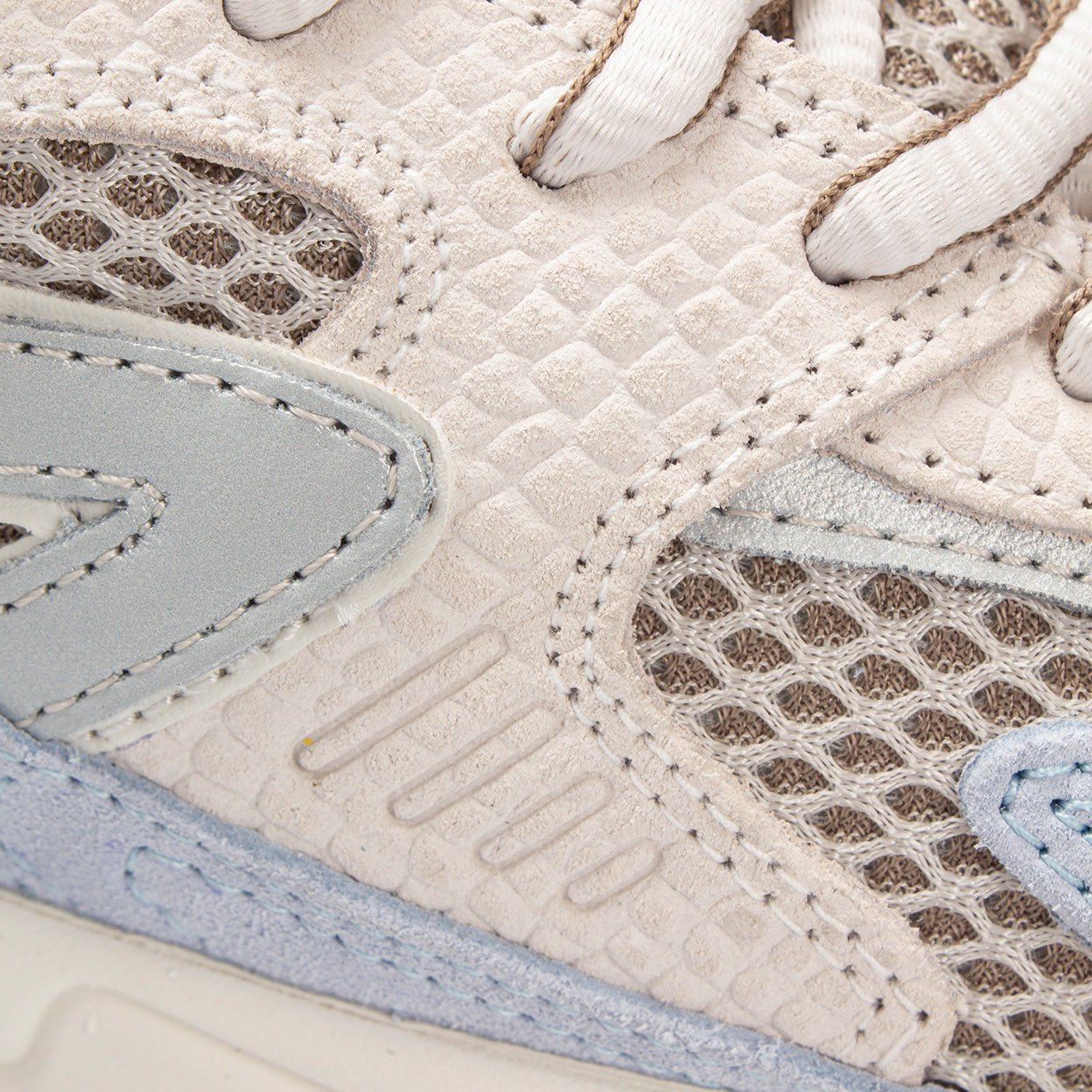 HUB Grid | Almond Brown/Silver/Skyway | Women - metafield_custom.shoe_type in metafield_custom.web_color