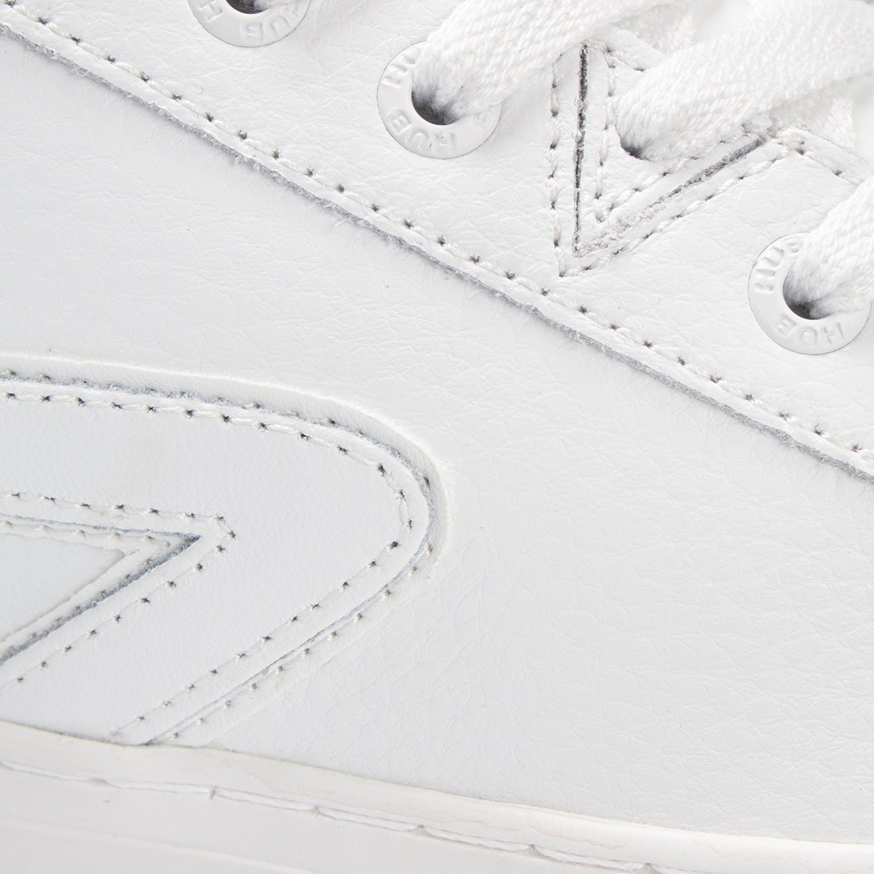 HUB Hook | White/White | Men - metafield_custom.shoe_type in metafield_custom.web_color
