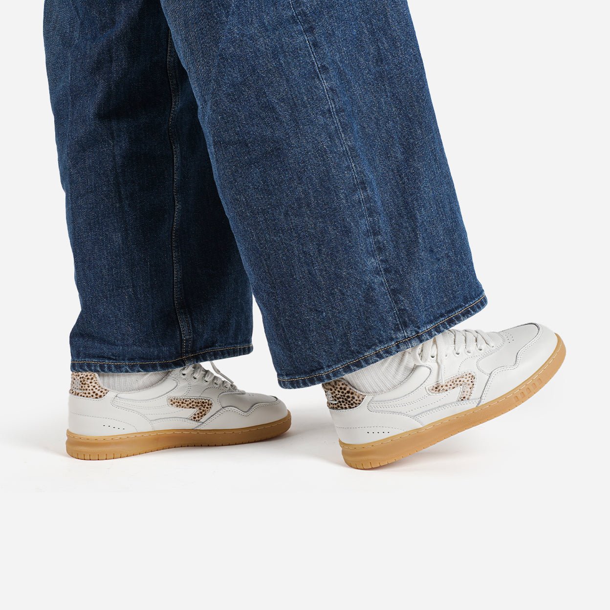 HUB Vancouver | Off White/Cheetah | Women - metafield_custom.shoe_type in metafield_custom.web_color