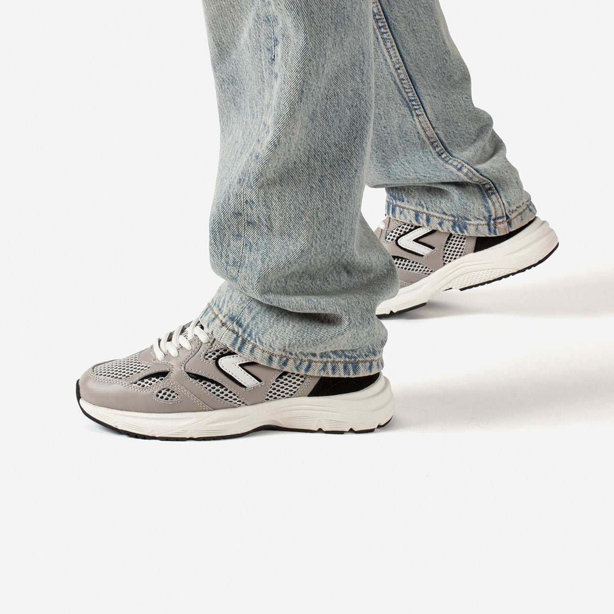 Shift | Black/Off White/Bone | Women - hubfootwear