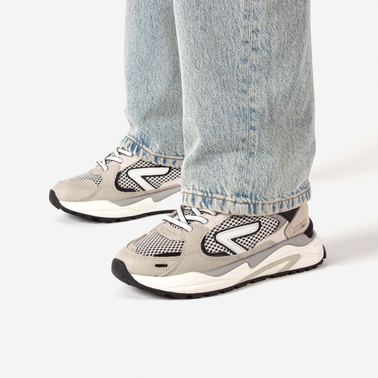 Slam | Black/Off White/Light Bone | Women - hubfootwear