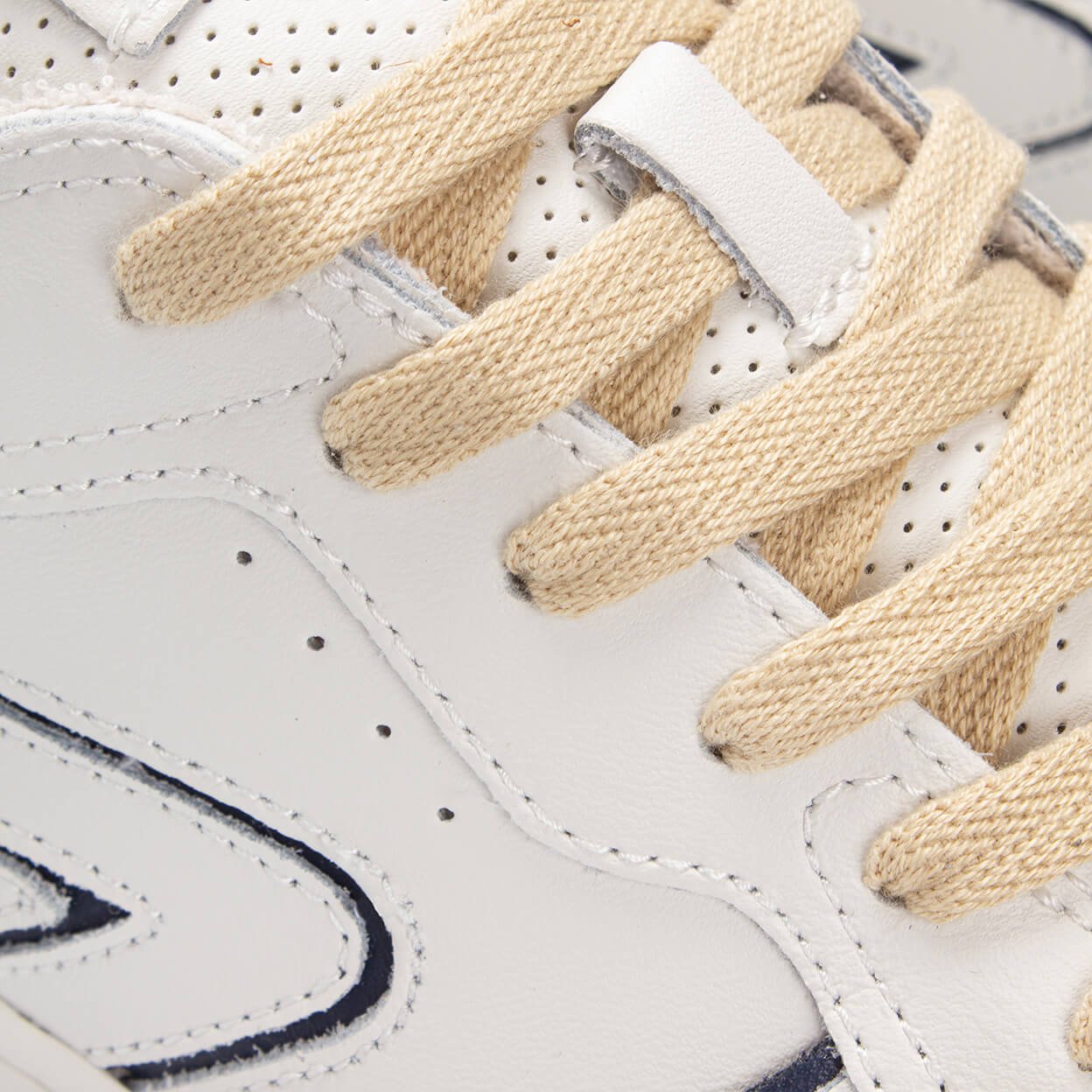 Smash | Off White/Navy | Men - HUB Footwear